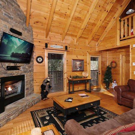 فيلا بيدجن فورجفي A Bear Creek Crib المظهر الخارجي الصورة