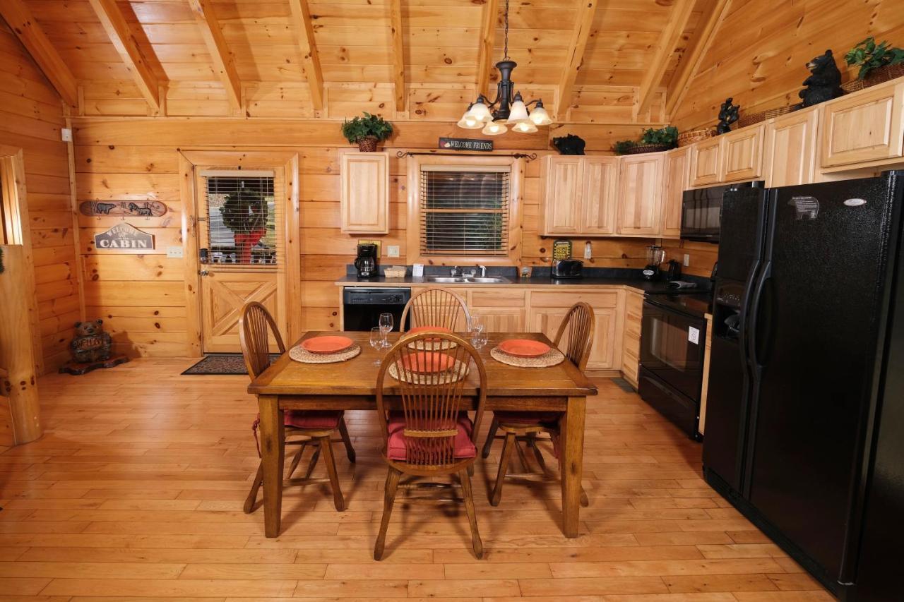 فيلا بيدجن فورجفي A Bear Creek Crib المظهر الخارجي الصورة