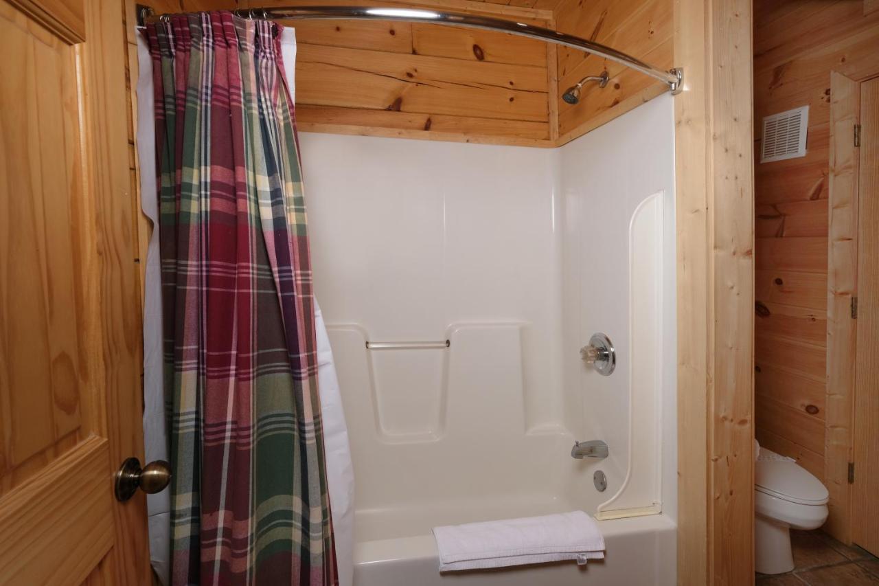 فيلا بيدجن فورجفي A Bear Creek Crib المظهر الخارجي الصورة