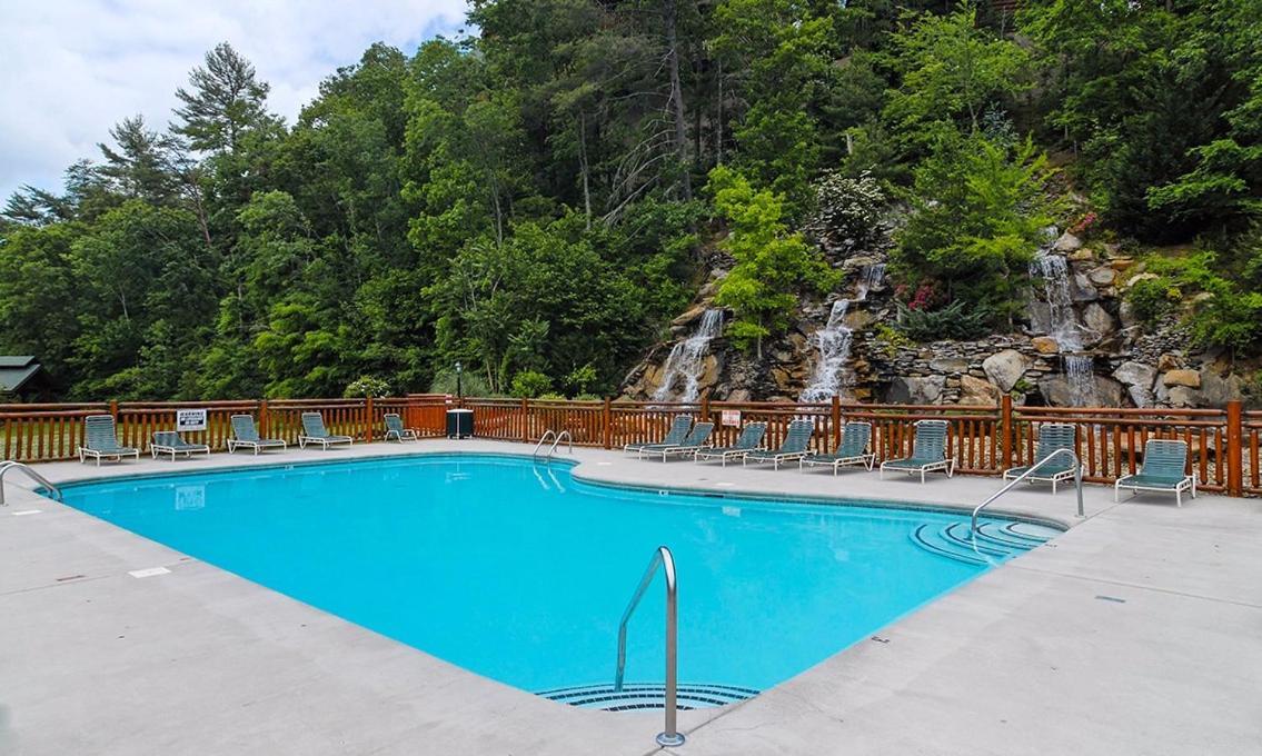 فيلا بيدجن فورجفي A Bear Creek Crib المظهر الخارجي الصورة